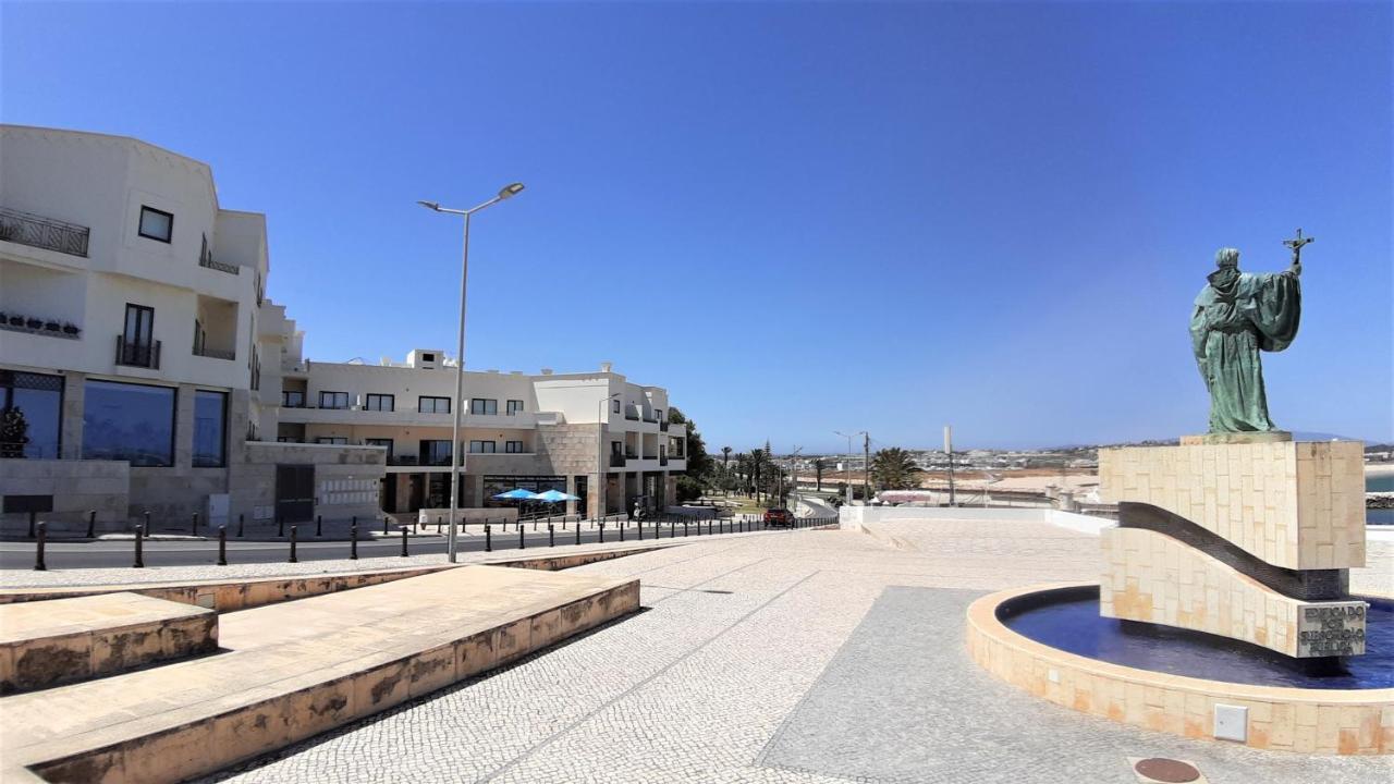 Potato Beach Apartment At Beach Front & Sea View ลากอส ภายนอก รูปภาพ